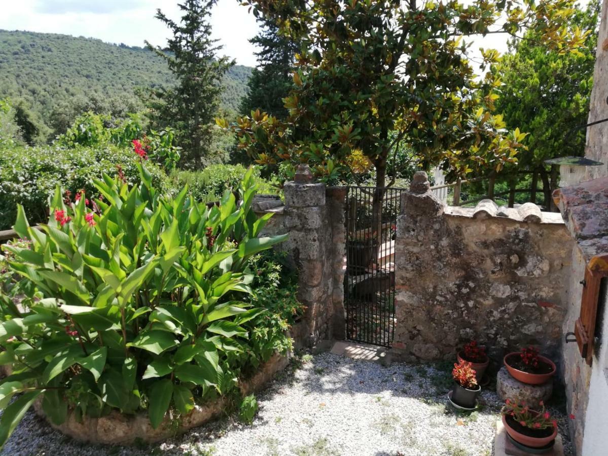 Maison d'hôtes Il Fienile Nella Roccia à Casole dʼElsa Extérieur photo