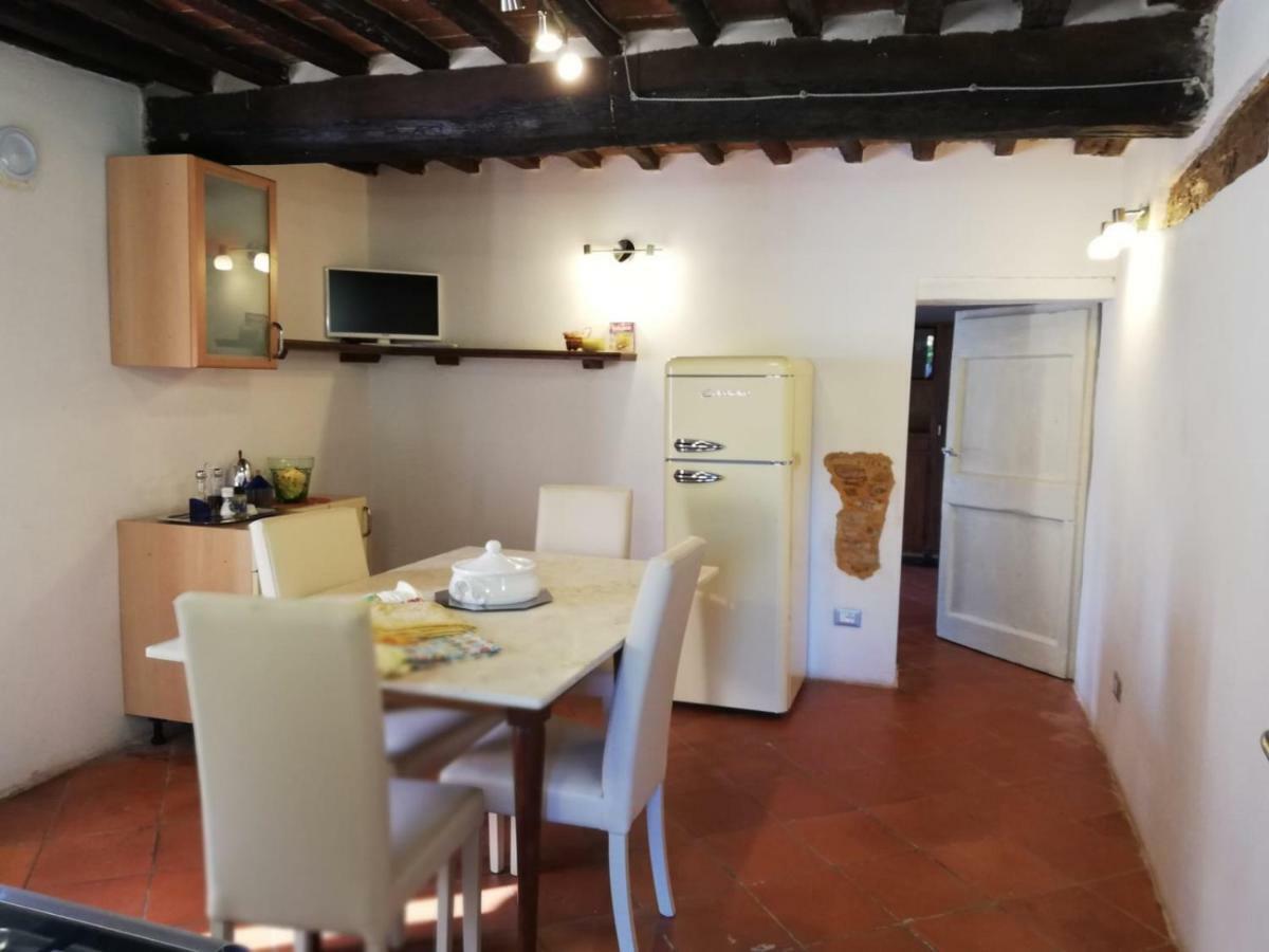 Maison d'hôtes Il Fienile Nella Roccia à Casole dʼElsa Extérieur photo